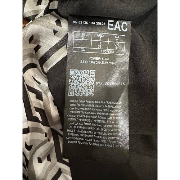 NWT GUESS WOMEN'S Logo G-CUBE SLEEK Satin PLUNGE mini Dress Size 2 Retro No bra - Picture 14 of 15